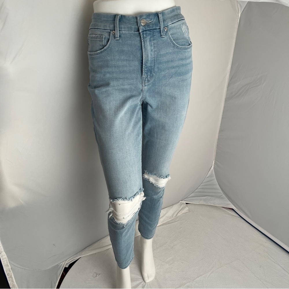 Good American Good Waist Cropped Jeans in Blue635 light wash